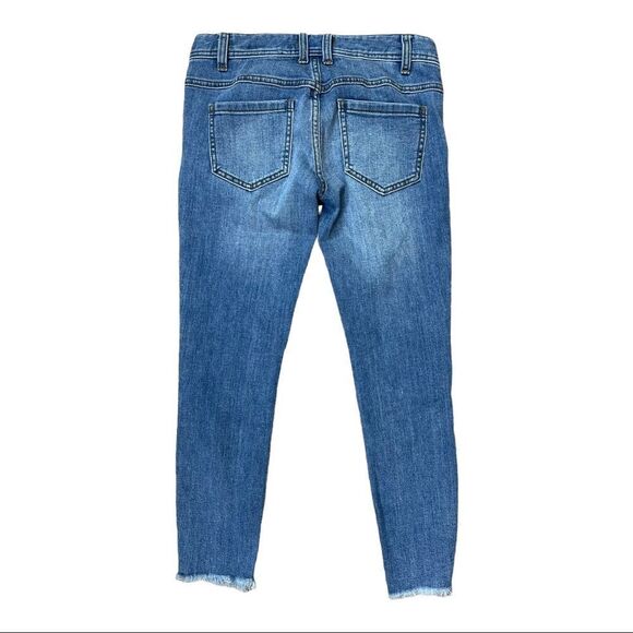 Free People Skinny Crop Jeans Womens 26 Blue Stretch Distressed Raw Hem EUC - Picture 5 of 5